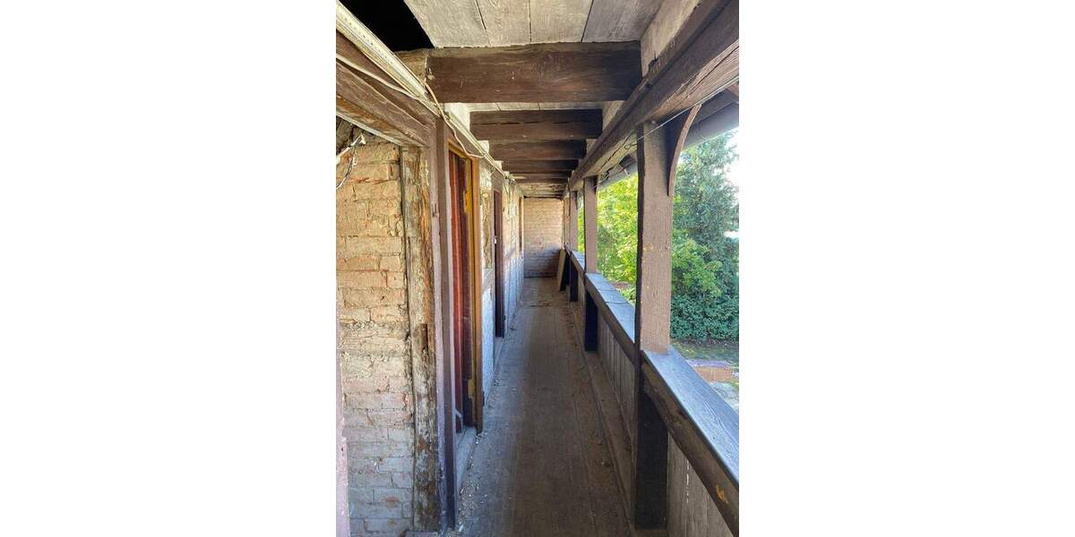 Leben, wo Geschichte zuhause ist - liebevoll saniertes Denkmalobjekt in Schkeuditz I 5Zi-Wohnung! 5 zimmer