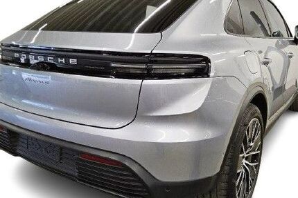 Porsche Macan 29.499 km 73.880 &euro; Asslar 35614