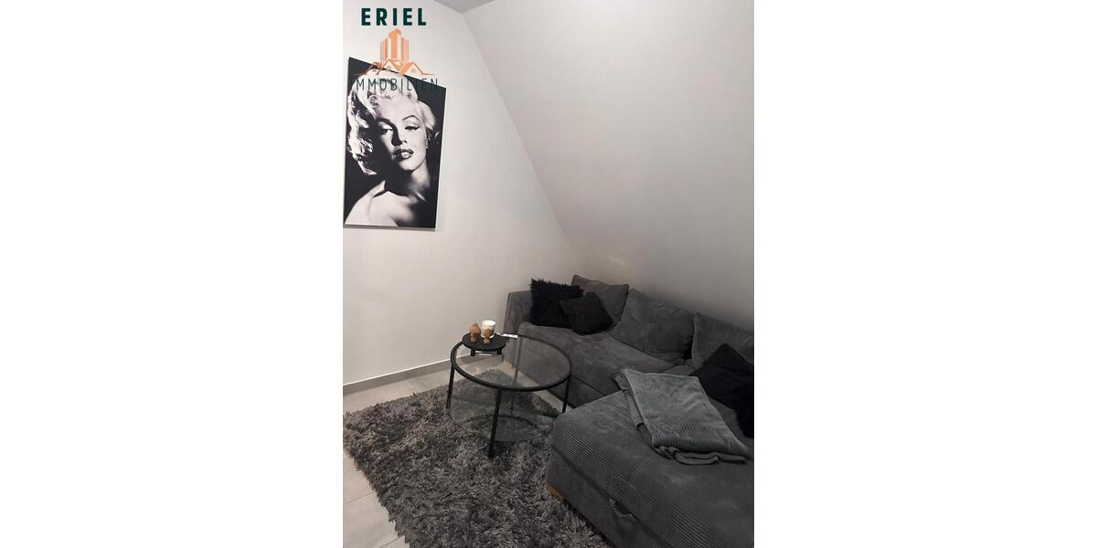 Moderne 3-Zimmer-Dachgeschoss-Wohnung inkl. neuer Einbauküche in Moormerland zur Vermietung !! 3 zimmer