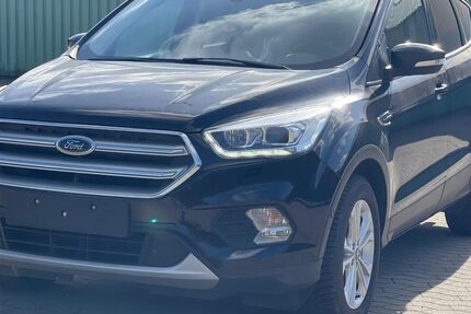 Ford Kuga 224.000 km 7.900 &euro; Berlin 12107