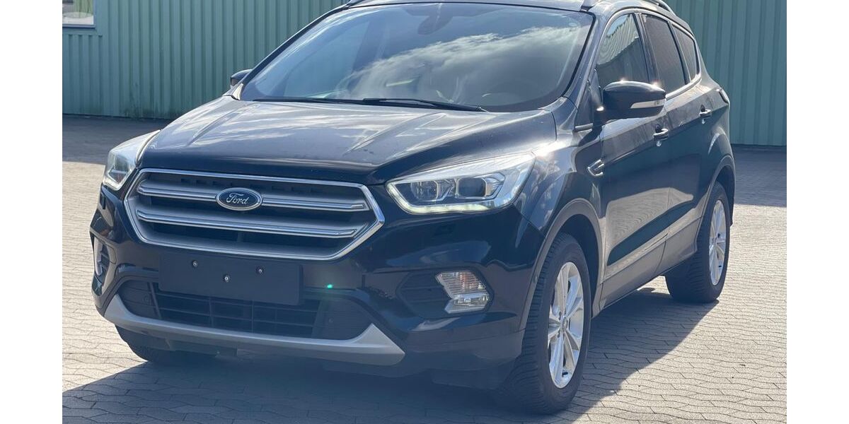 Ford Kuga 224.000 km 7.900 &euro; Berlin 12107