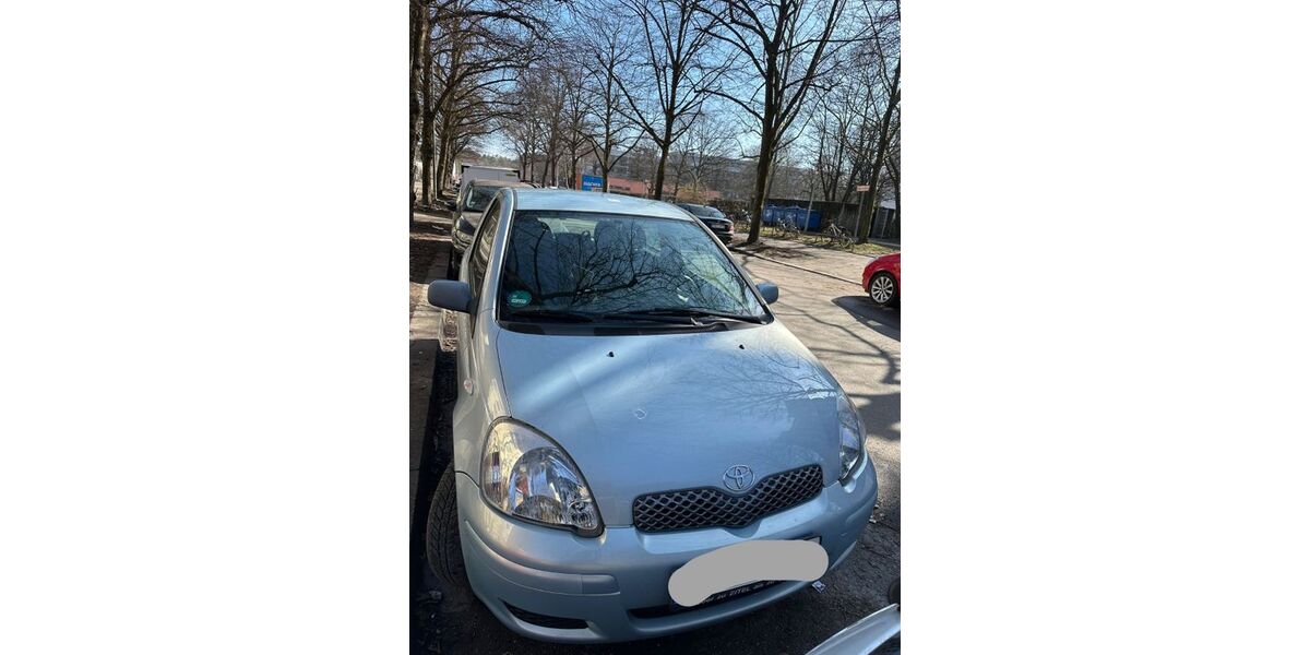 Toyota Yaris 110.000 km 1.900 &euro; München 80933