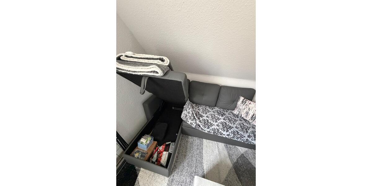 Dachgeschoßwohnung Sontra - 2 Zimmer, 34 m&sup2;, 220&euro; | Angebot:26318575