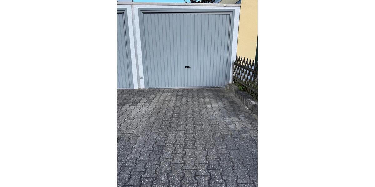 Etagenwohnung Sünching - 3 Zimmer, 80 m&sup2;, 900&euro; | Angebot:26568432