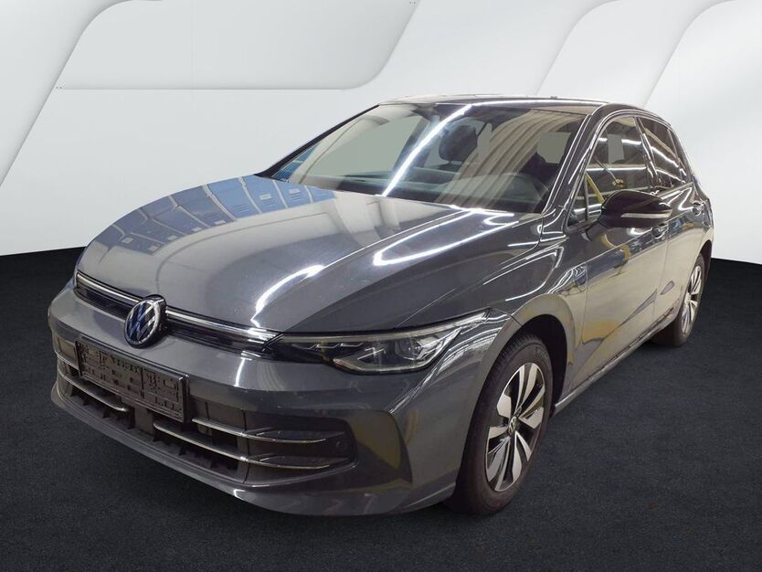 VW Golf 31.700 km 26.340 € Wackersdorf 92442