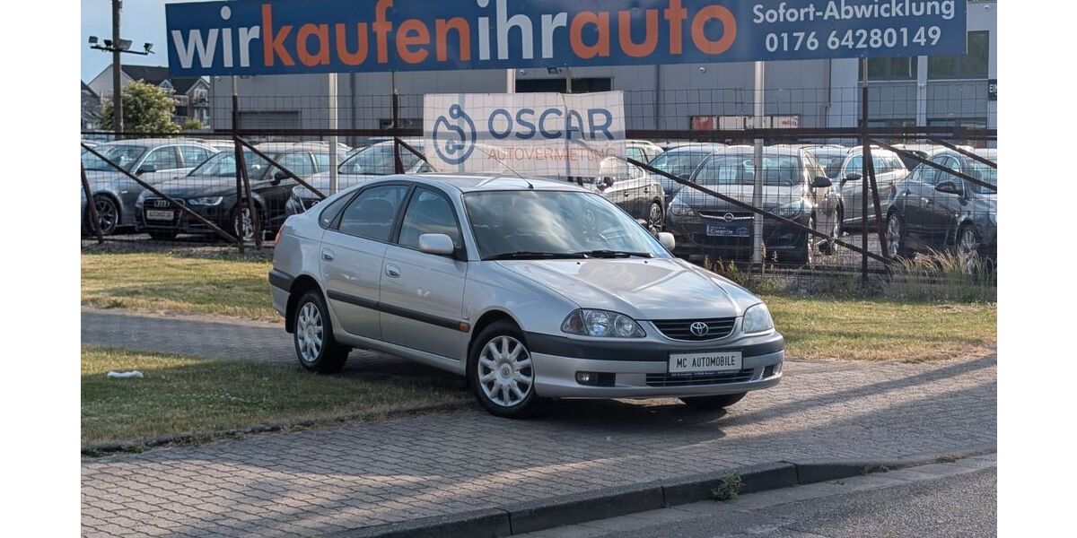 Toyota Avensis 159.000 km 2.699 € Kempen 47906