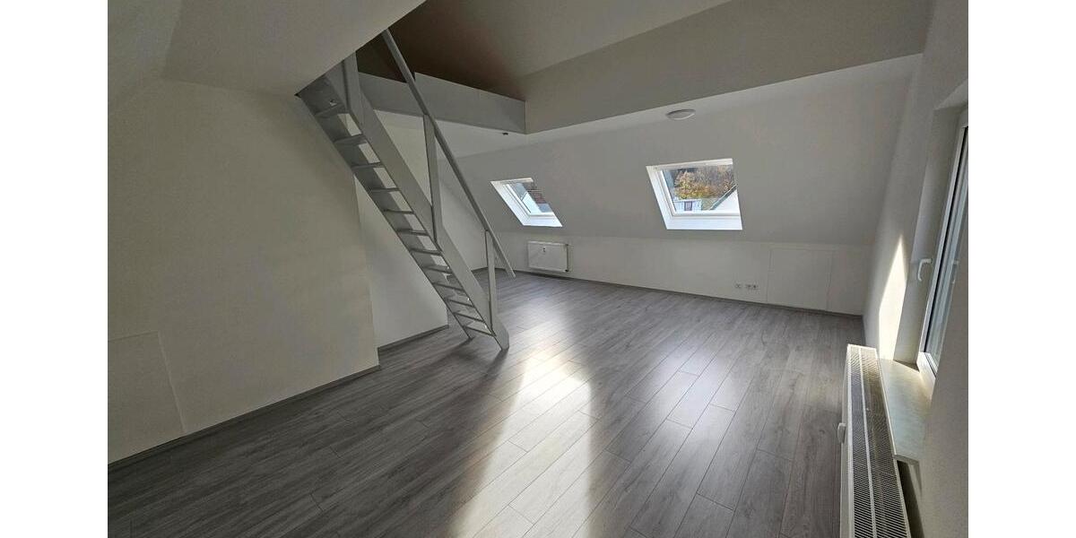 Dachgeschoßwohnung Hagen Hagen-Mitte - 1.5 Zimmer, 70 m&sup2;, 550&euro; | Angebot:25023226