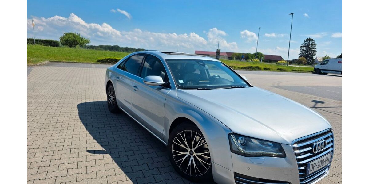Audi A8 288.000 km 12.000 &euro; Kehl 77694