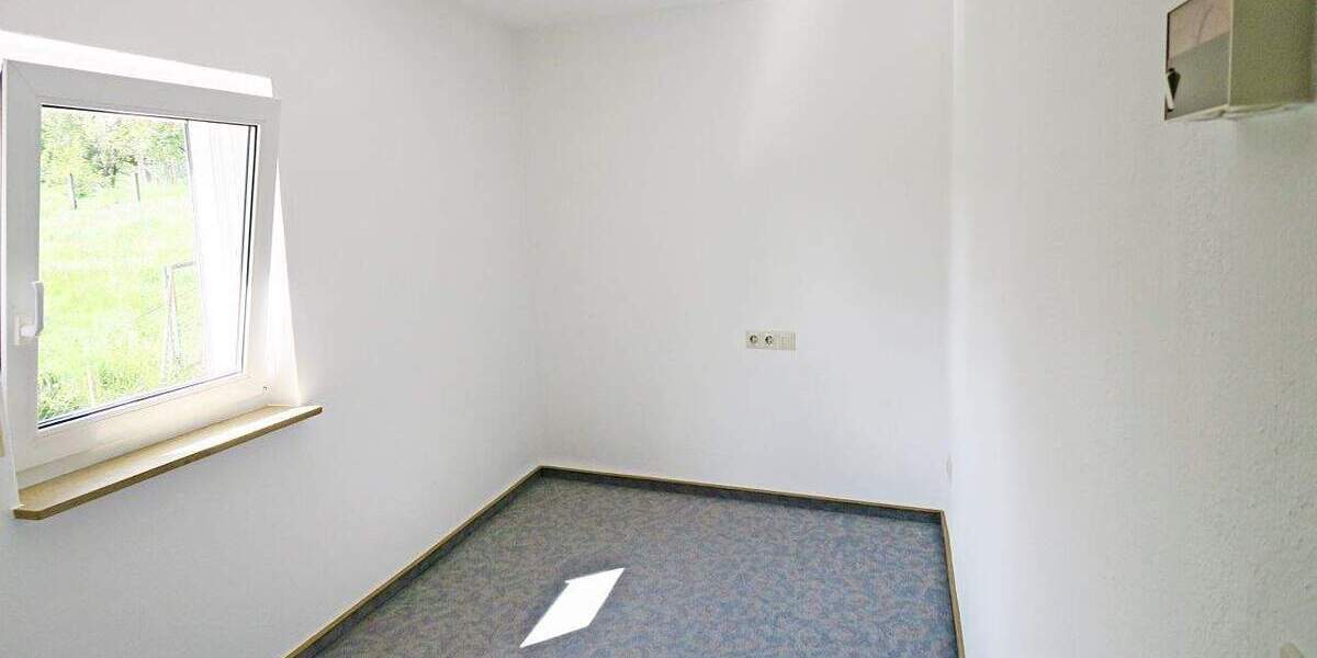 Etagenwohnung Reutlingen Ohmenhausen - 3 Zimmer, 70 m&sup2;, 530&euro; | Angebot:24992183