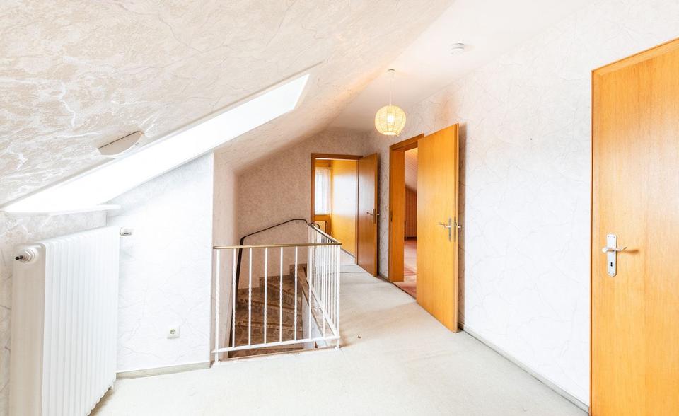 Einfamilienhaus Hollenstedt - 9 Zimmer, 200 m&sup2;, 2.400&euro; | Angebot:26289305