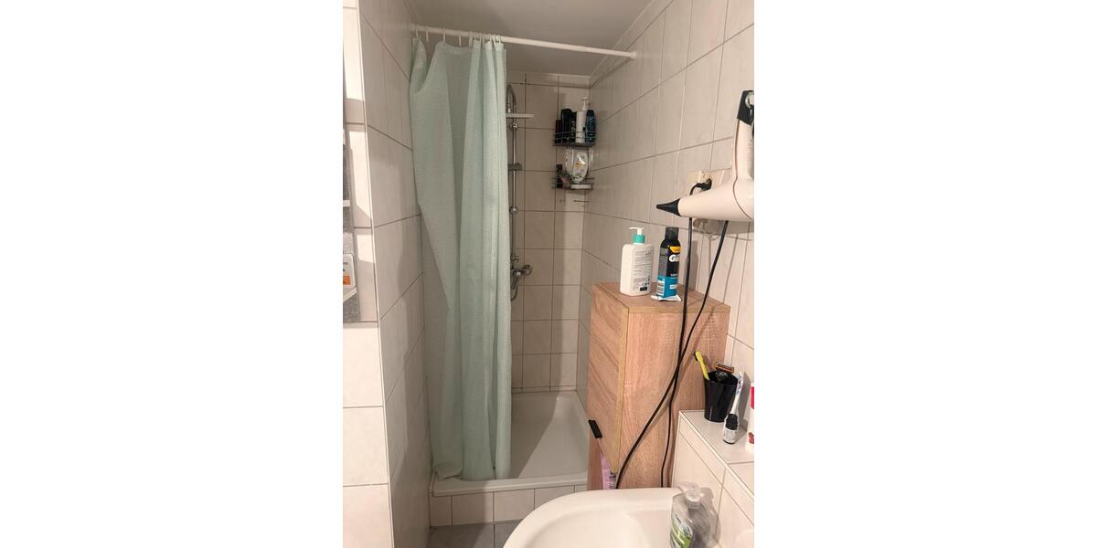 Erdgeschoßwohnung Schriesheim - 4 Zimmer, 112 m&sup2;, 620&euro; | Angebot:26687954