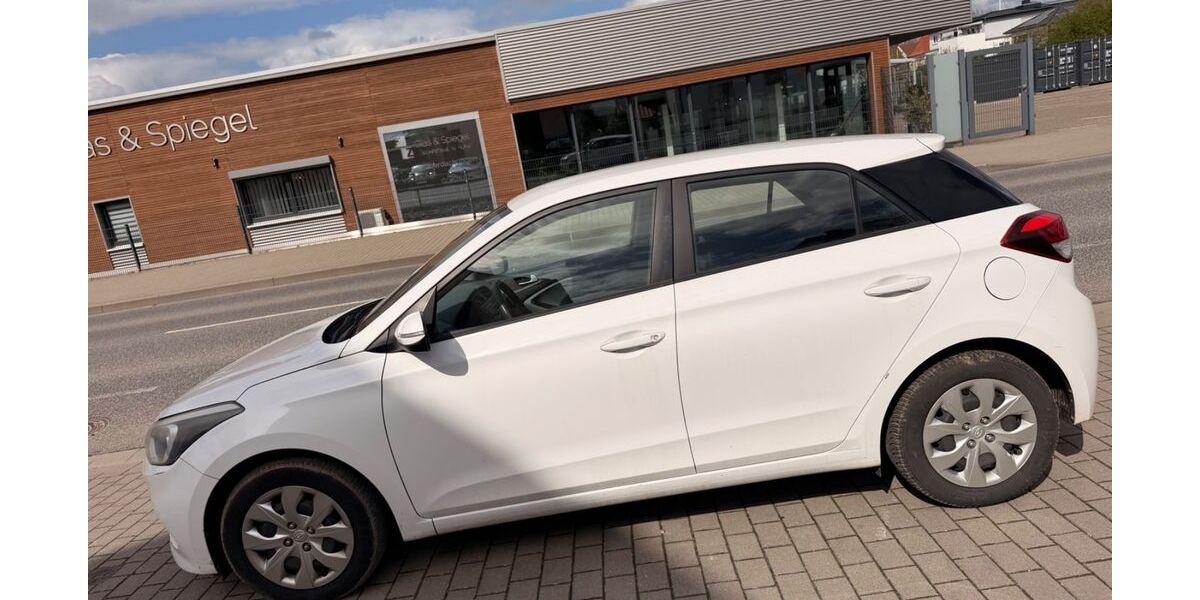 Hyundai i20 104.000 km 5.490 &euro; Worms 67551