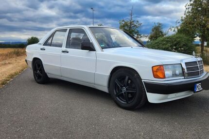 Mercedes-Benz 190 199.999 km 7.900 &euro; Mainz 55131