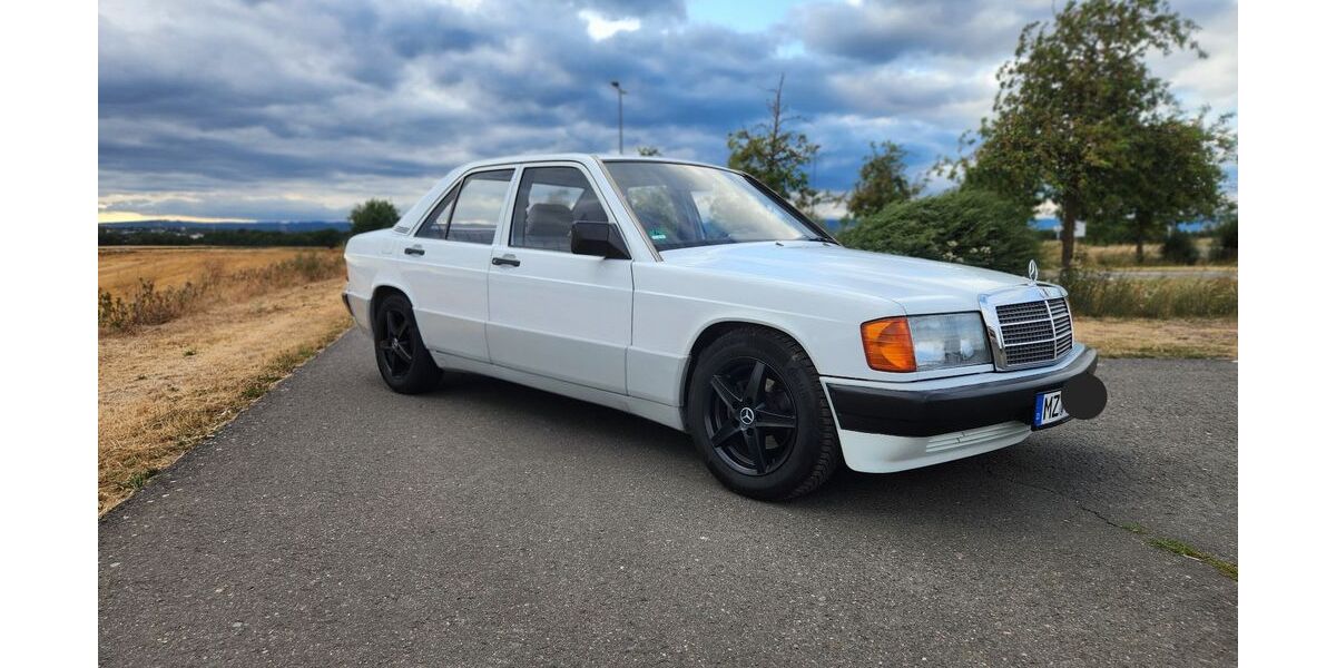 Mercedes-Benz 190 199.999 km 7.900 &euro; Mainz 55131