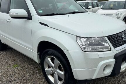 Suzuki Grand Vitara 100.000 km 9.190 € Schwenningen 78056