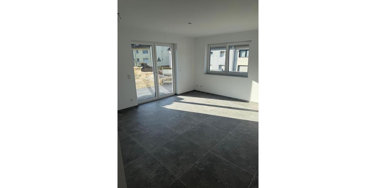 Erdgeschoßwohnung Overath - 2 Zimmer, 83 m&sup2;, 1.247&euro; | Angebot:24979709