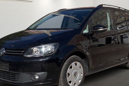 VW Touran 266.274 km 3.799 &euro; Berlin 12681