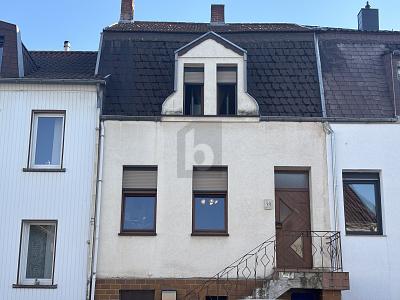 TOP PREIS!, RENOVIERT, MODERN MIT VIEL POTENTIAL - Reihenhaus Eppelborn | Angebot:27145233