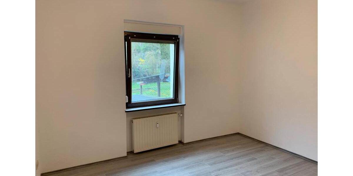 Mehrfamilienhaus, Wohnhaus Schmelz - 10 Zimmer, 239 m&sup2;, 210.000&euro; | Angebot:27117412