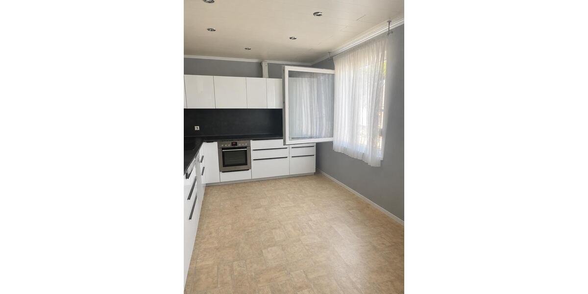 Mehrfamilienhaus, Wohnhaus Eschenburg - 11 Zimmer, 291 m&sup2;, 419.000&euro; | Angebot:26581794