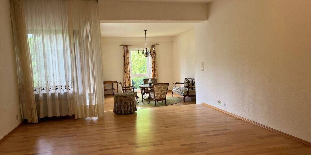 Mehrfamilienhaus, Wohnhaus Tuttlingen - 7 Zimmer, 273 m&sup2;, 595.000&euro; | Angebot:26859222