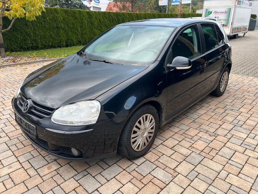 VW Golf 296.000 km 1.950 € Untersteinach bei Kulmbach 95369