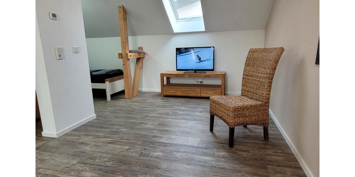 Dachgeschoßwohnung Feldberger Seenlandschaft - 2.5 Zimmer, 105 m&sup2;, 11&euro; | Angebot:26124112