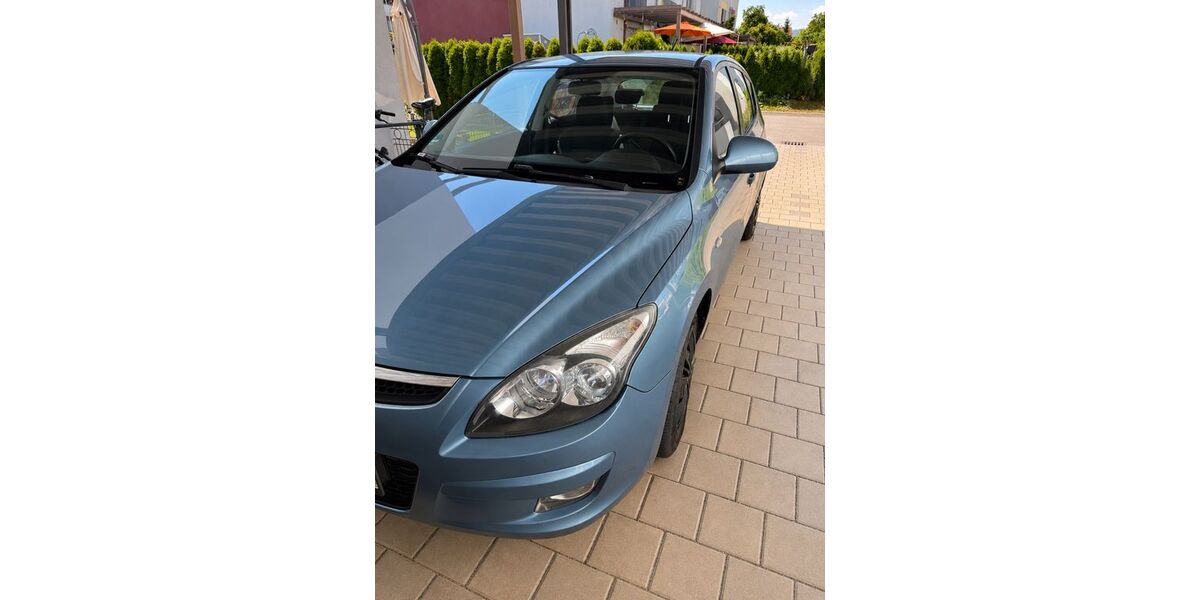 Hyundai i30 136.000 km 1.797 &euro; Dußlingen 72144