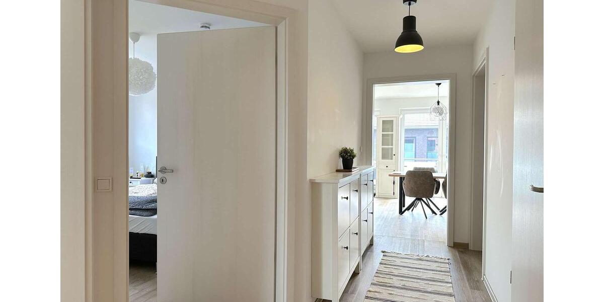 Dachgeschoßwohnung Ganderkesee - 4 Zimmer, 96 m&sup2;, 1.250&euro; | Angebot:25943368