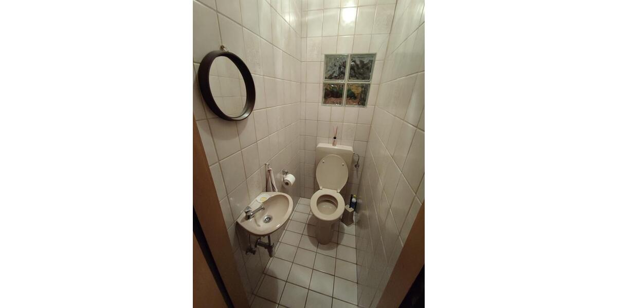 WG Zimmer in 4er WG Erstbezug 7 zimmer