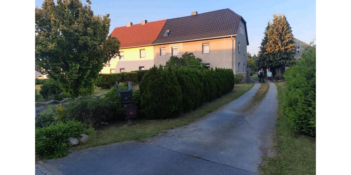 Doppelhaushälfte Kodersdorf - 12 Zimmer, 160 m&sup2;, 1.050&euro; | Angebot:25771314