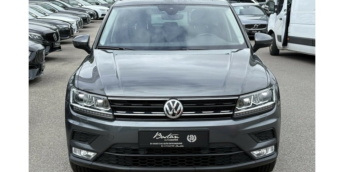 VW Tiguan 2.0 TDI 4Motion NAVI/PDC/SRA/SHZ/1.HAND 93.139 km 16.900 &euro; Villingen-Schwenningen 78054