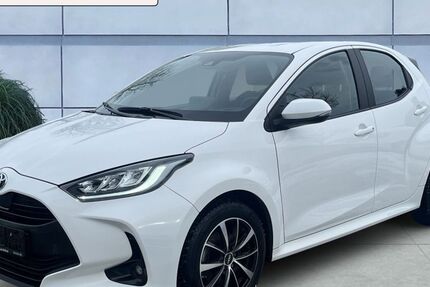 Toyota Yaris 74.828 km 17.450 &euro; Landshut 84030