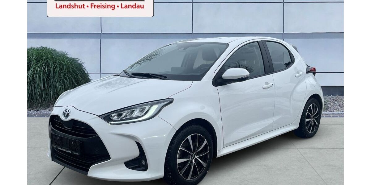 Toyota Yaris 74.828 km 17.450 &euro; Landshut 84030