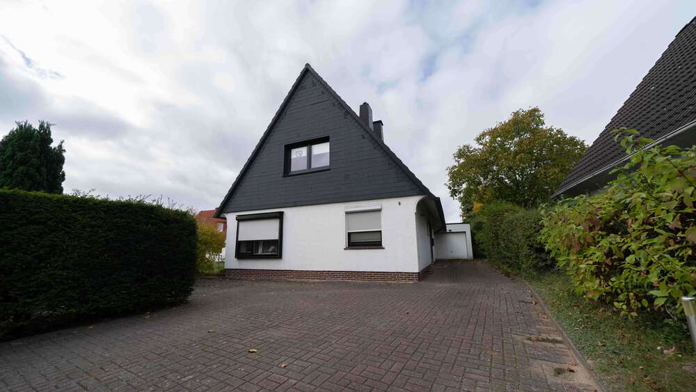 Einfamilienhaus Uetersen - 5 Zimmer, 150 m&sup2;, 319.000&euro; | Angebot:26695968