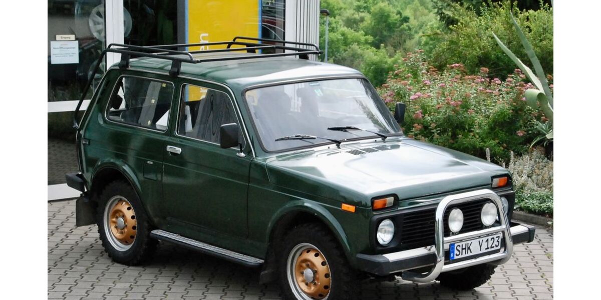 Lada Niva 51.000 km 6.900 &euro; Dornburg - Camburg 07774