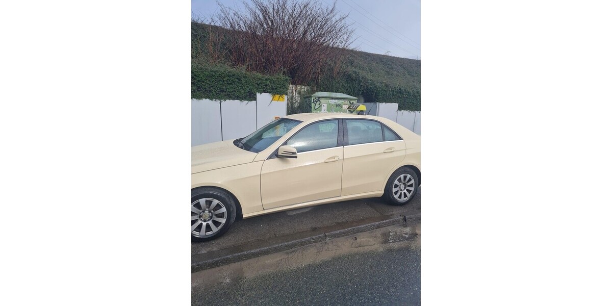 Mercedes-Benz E 200 800.316 km 2.800 &euro; Dortmund 44135