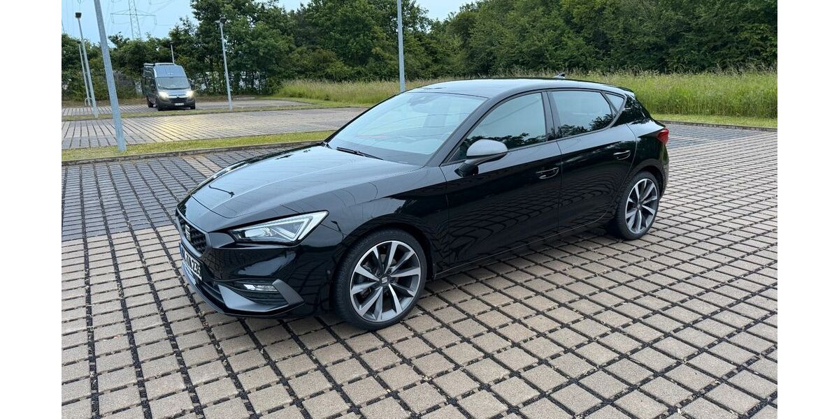 Seat Leon 49.800 km 19.800 &euro; Bechtheim 67595