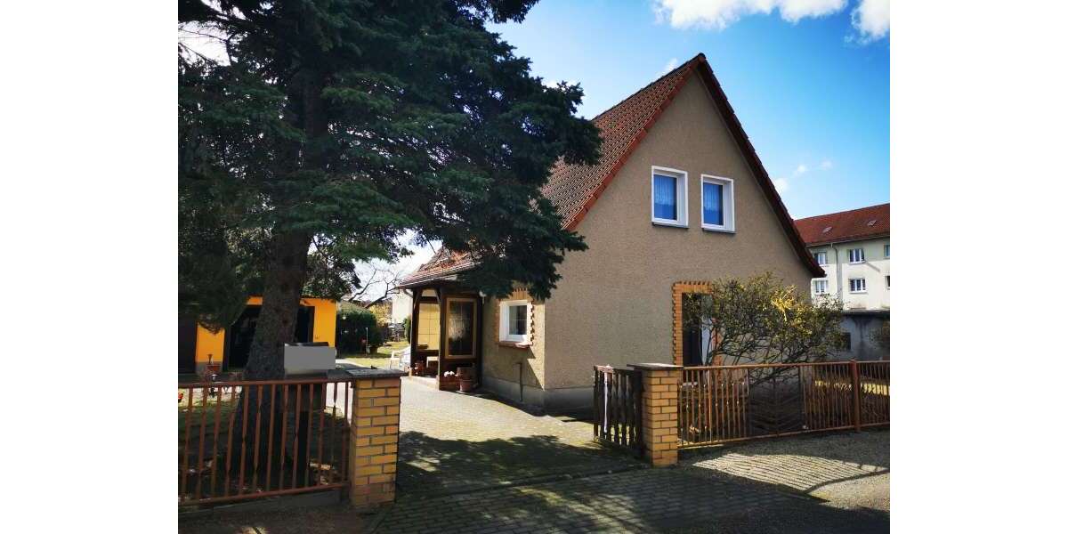 Einfamilienhaus Lauta - 4 Zimmer, 90 m&sup2;, 155.000&euro; | Angebot:25773192