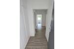 NEUES Wohngefühl - frisch modernisierte 3 Zimmer + Süd-Balkon in grüner Lage, neuer Boden, neues Bad