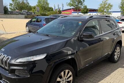 Jeep Cherokee 171.000 km 9.890 &euro; Bad Dürrheim 78073