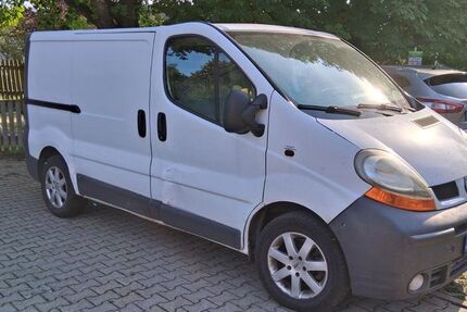 Renault Trafic 308.302 km 3.300 € Münsingen 72525