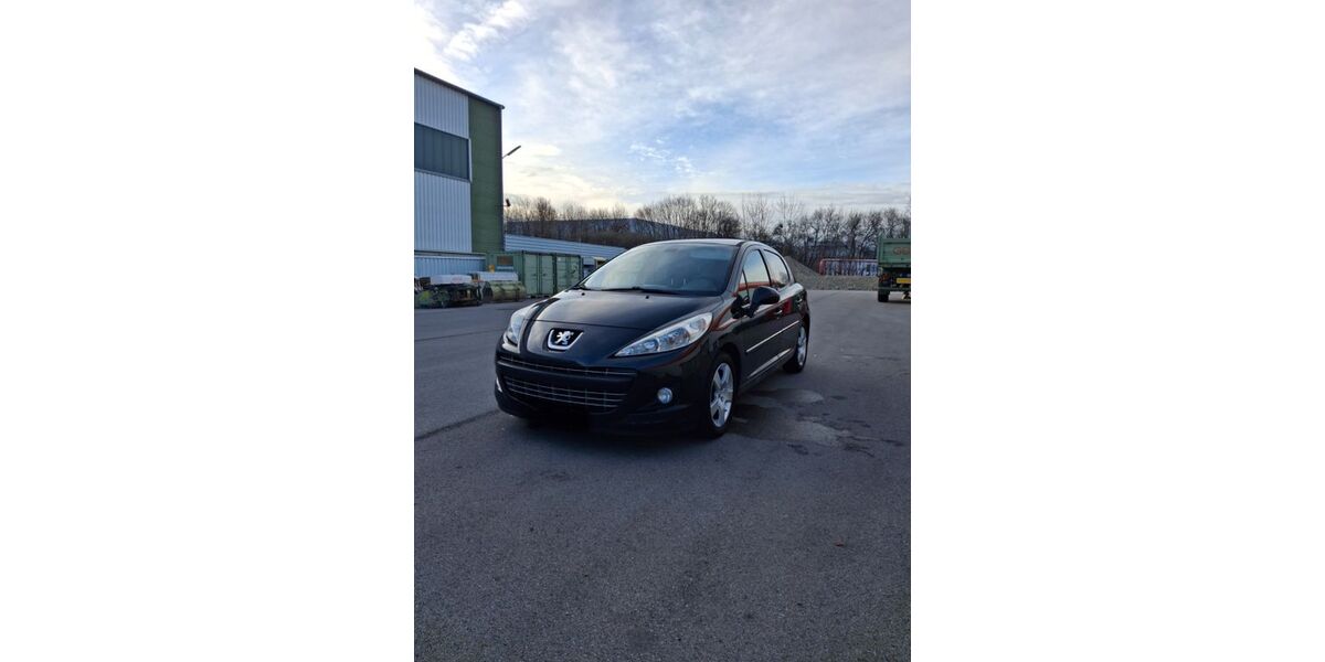 Peugeot 207 210.000 km 2.250 &euro; Landsberg am Lech 86899