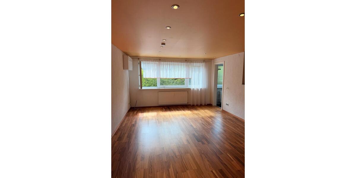 Etagenwohnung Villingen-Schwenningen Schwenningen - 2.5 Zimmer, 88 m&sup2;, 230.000&euro; | Angebot:27003088