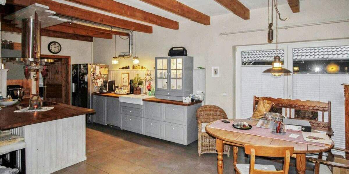 Exklusive Gewerbe- und Wohnimmobilie in Kappeln: Wohnen und Arbeiten in Perfektion 8 zimmer