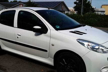 Peugeot 206 97.318 km 4.000 &euro; Stuttgart 70469