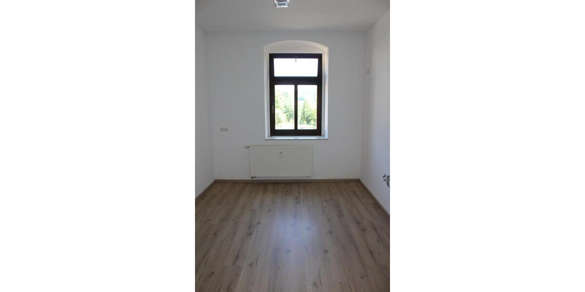 Erdgeschoßwohnung Marienberg - 3 Zimmer, 100 m&sup2;, 400&euro; | Angebot:24849892