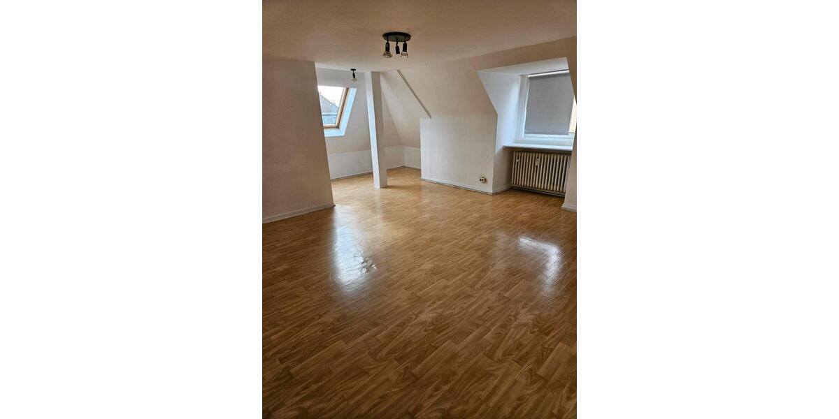 Dachgeschoßwohnung Gießen Wieseck - 1 Zimmer, 60 m&sup2;, 600&euro; | Angebot:26330032