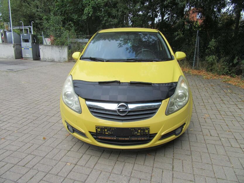 Opel Corsa 153.000 km 2.999 € Eimen 37632