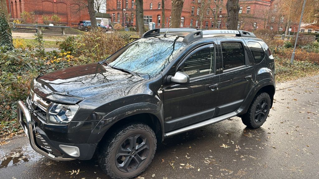 Dacia Duster 76.000 km 9.900 &euro; Hennigsdorf 16761